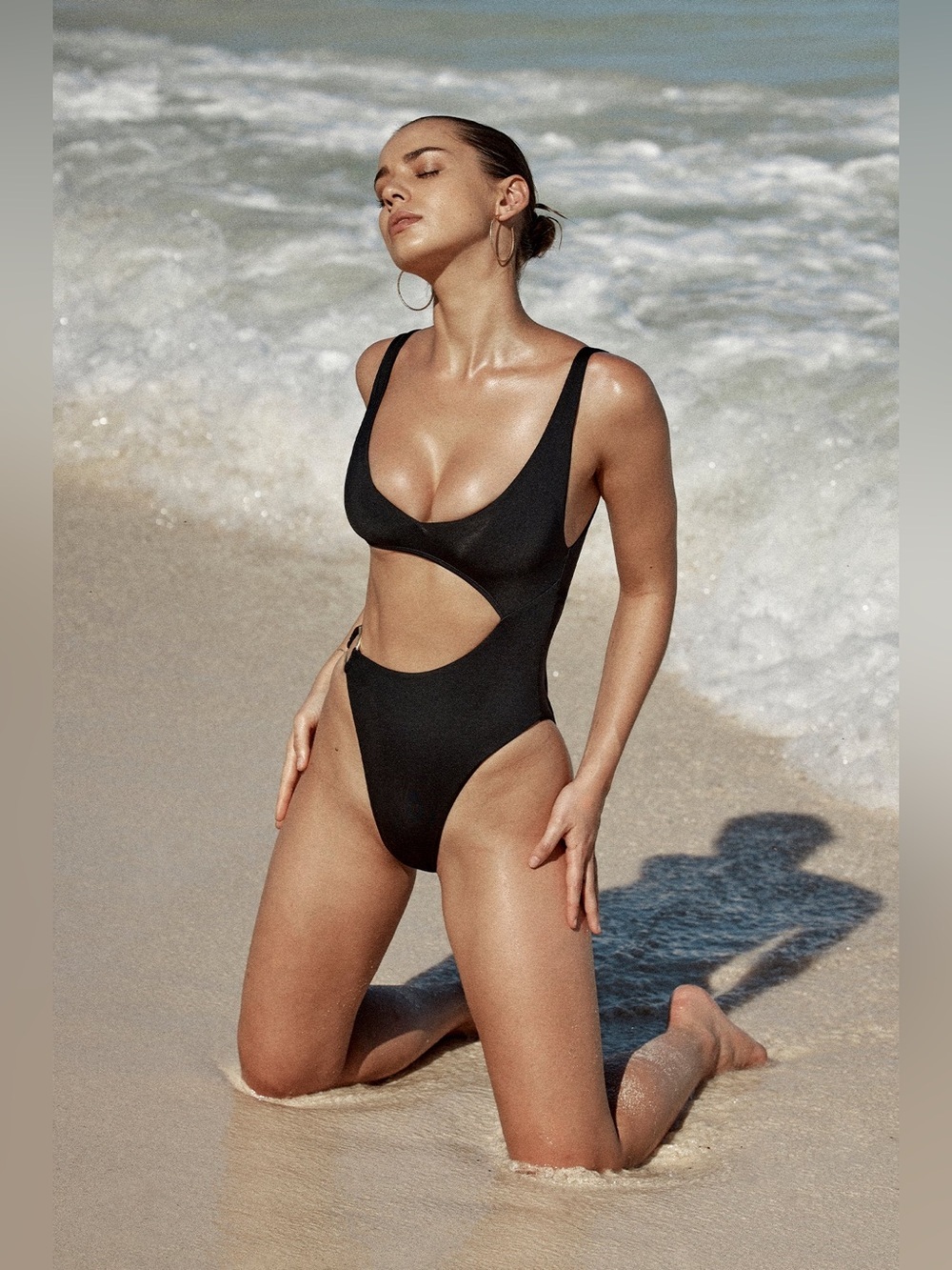 Monday Swimwear ST BARTH'S ONE PIECE BLACK Size V New with Tags! - Picture 2 of 13